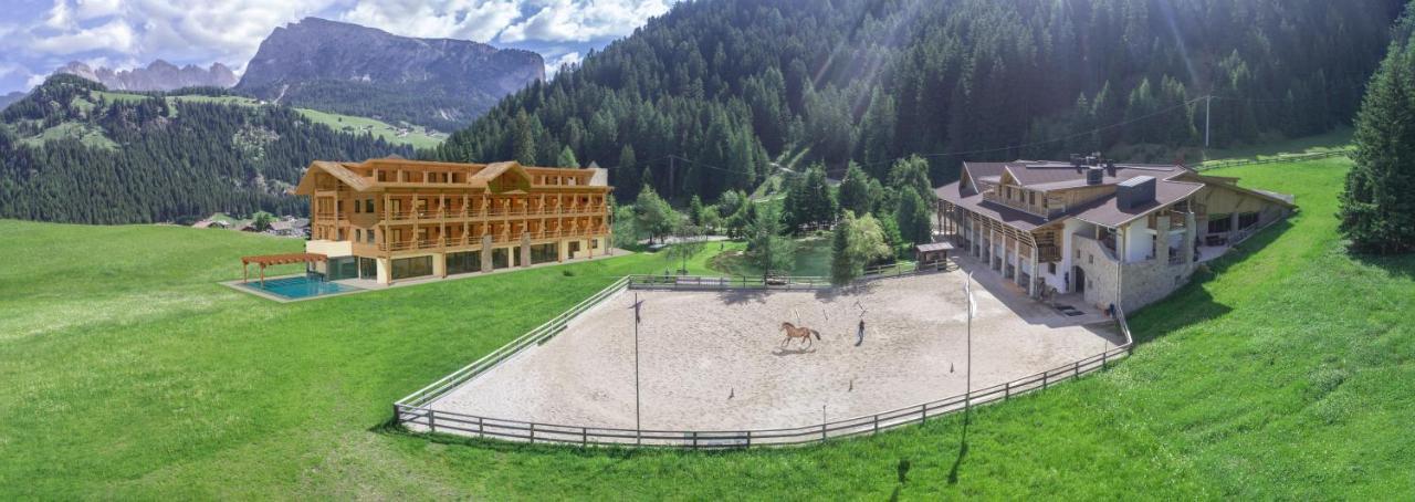 Hotel Pozzamanigoni Selva di Val Gardena Ngoại thất bức ảnh